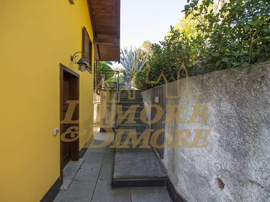 Immagine 41 di Villa in vendita  a Ghiffa