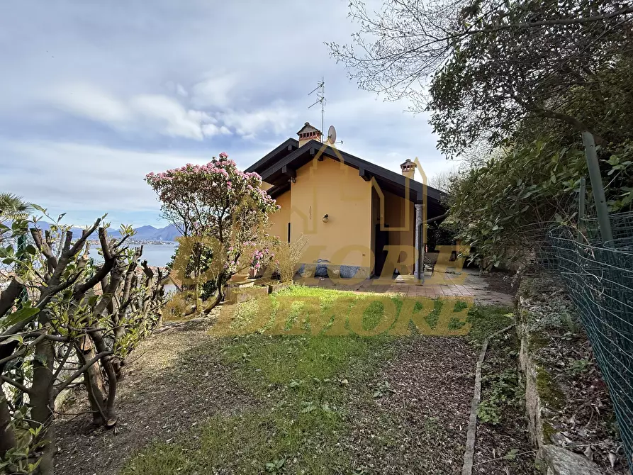 Immagine 10 di Casa bifamiliare in vendita  in Via A. Fraccaroli 43 a Baveno