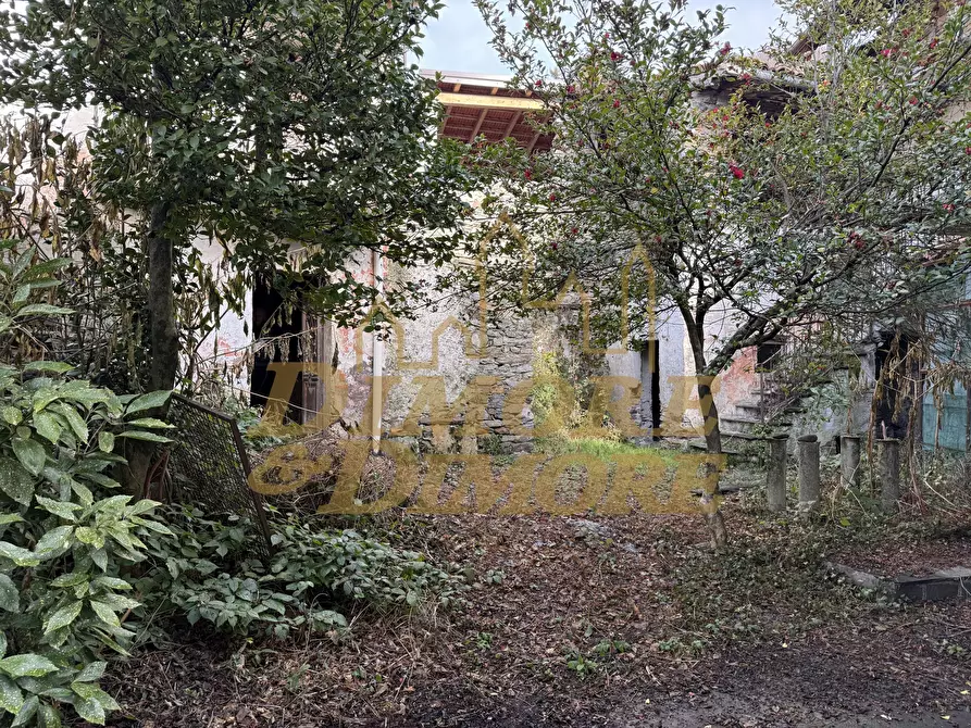 Immagine 10 di Porzione di casa in vendita  in vicolo san giulio a Lesa