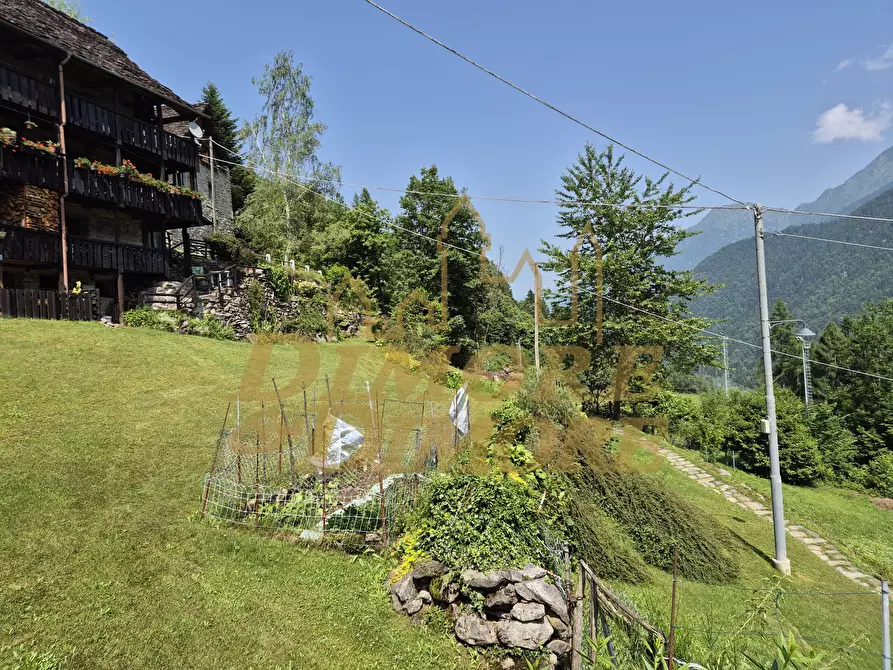 Immagine 30 di Porzione di casa in vendita  in Ronchi Dentro a Vanzone Con San Carlo