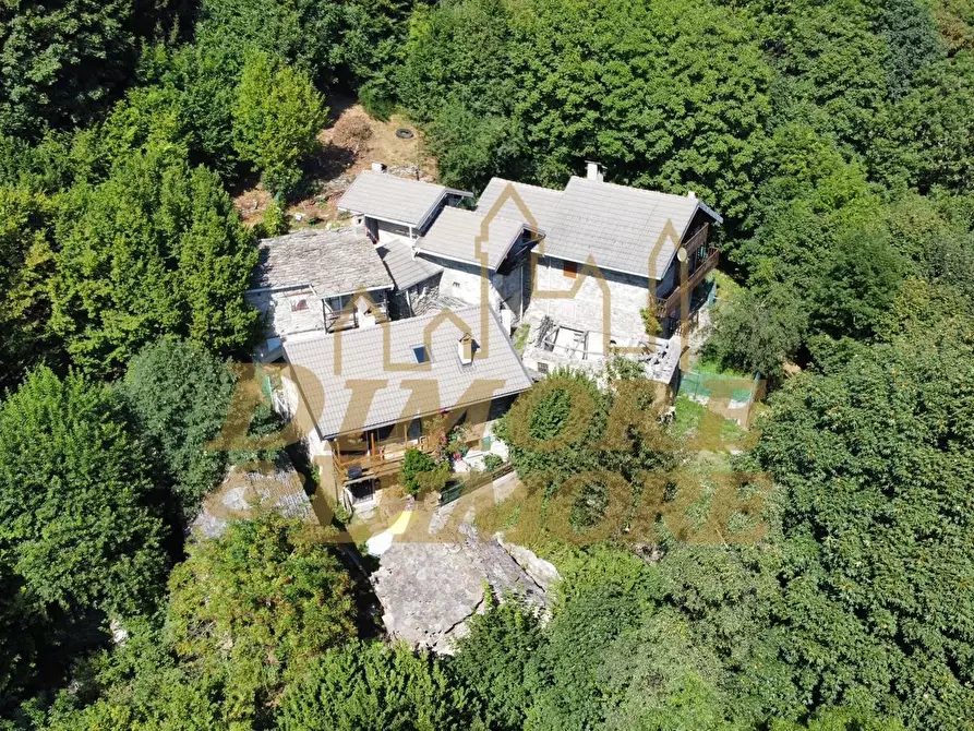 Immagine 1 di Baita in vendita  in Via Giulio Pastore 7 a Aurano