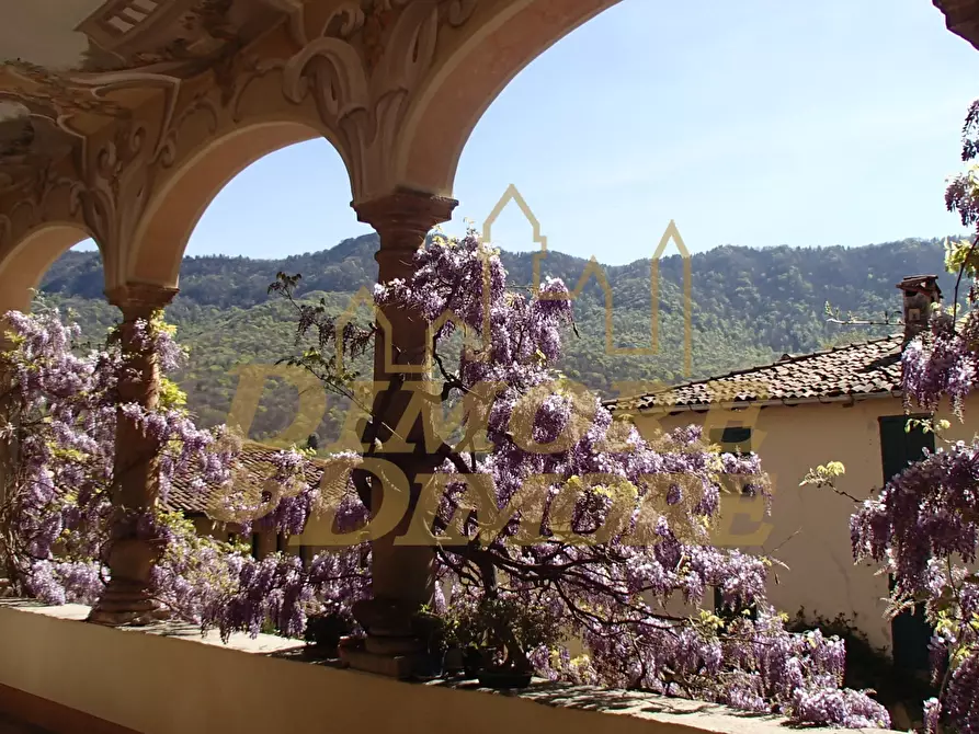 Immagine 43 di Villa in vendita  a Varese