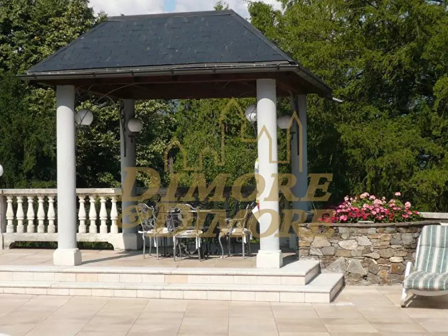 Immagine 26 di Villa in vendita  in Via Ciro Menotti 3 a Luino