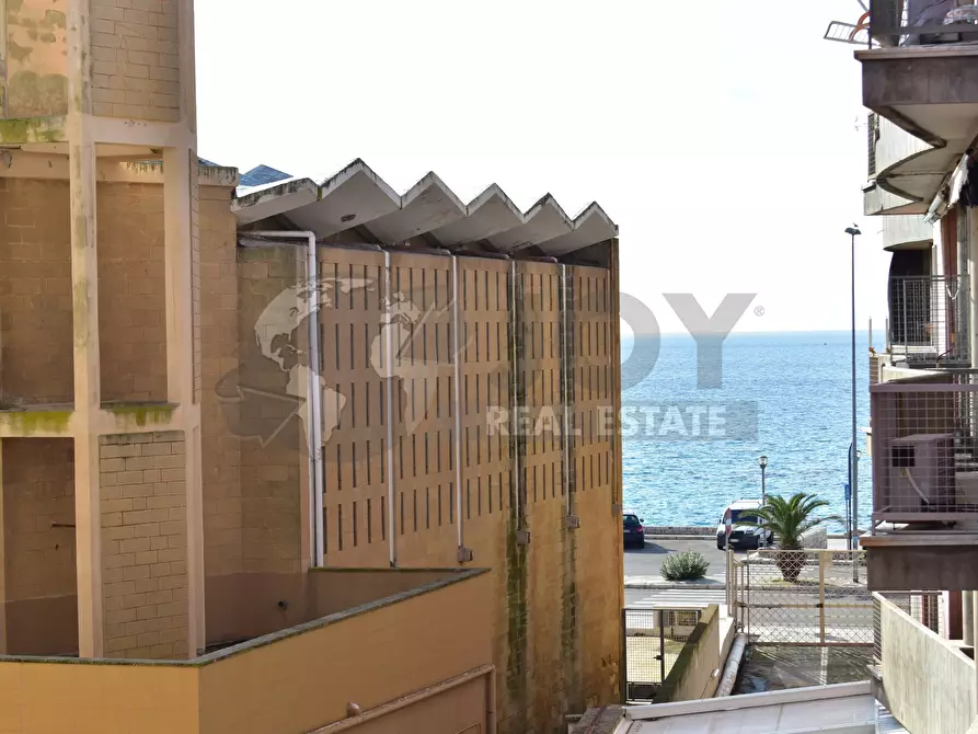 Immagine 22 di Quadrilocale in vendita  in Lungomare Galileo Galilei 119 a Gallipoli