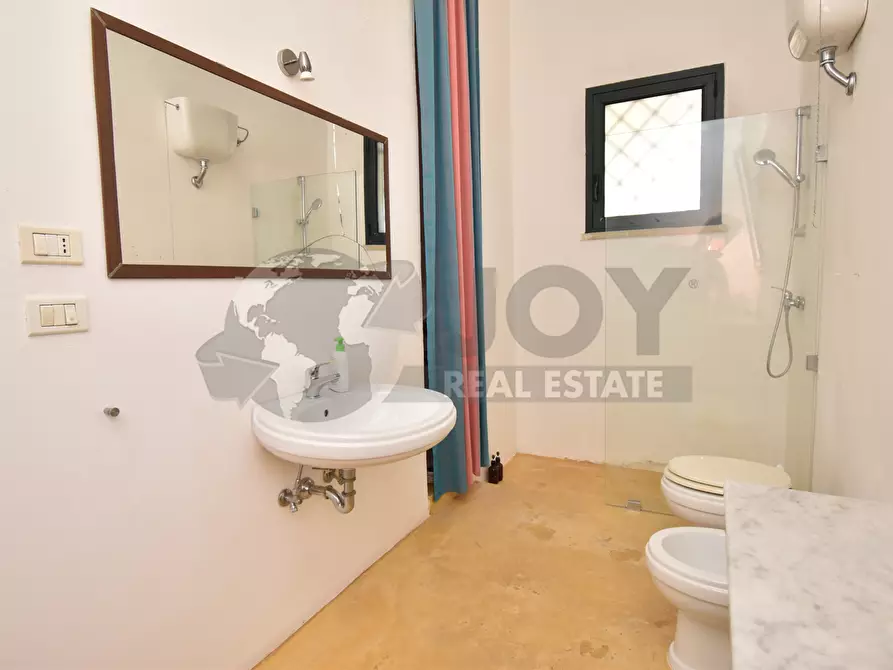 Immagine 14 di Villa in vendita  in Via Carlo Donat Cattin 63 a Specchia