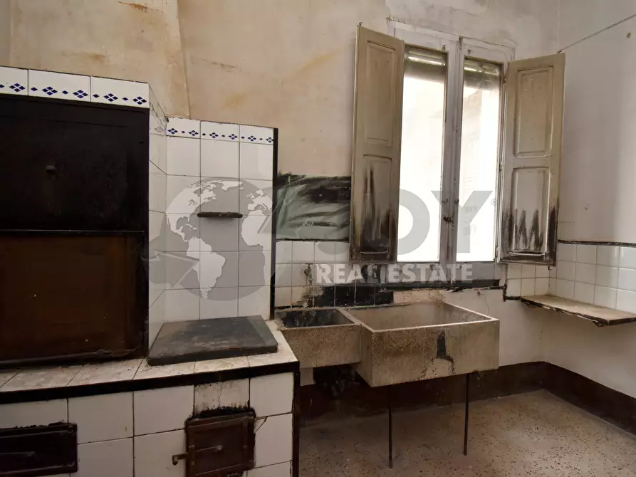 Immagine 23 di Palazzo in vendita  in Via Gorizia 35 a Lecce