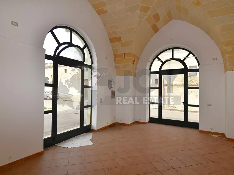 Immagine 2 di Locale commerciale in affitto  in Via Piave 3 a Copertino