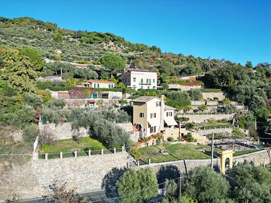 Immagine 40 di Villa in vendita  in Via Adelasia a Alassio