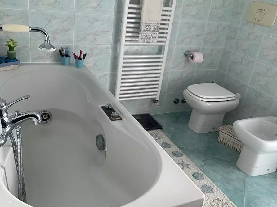 Immagine 17 di Villa in vendita  in Via Adelasia a Alassio