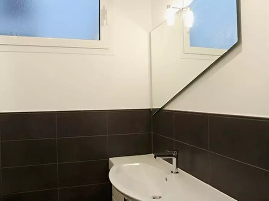 Immagine 9 di Bilocale in vendita  a Alassio