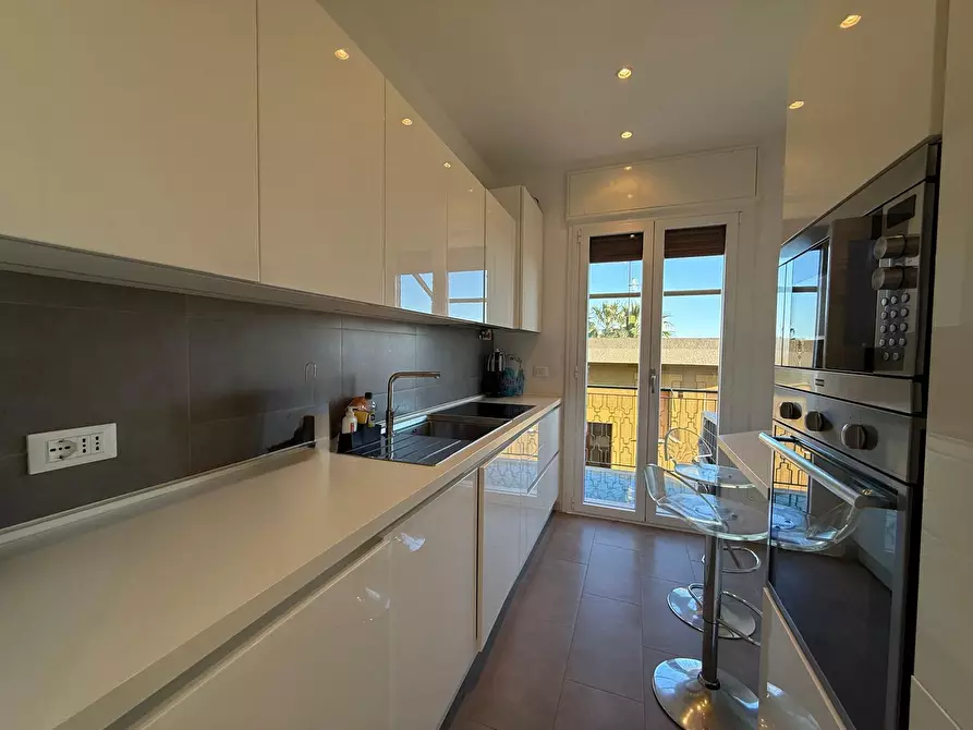 Immagine 7 di Quadrilocale in vendita  in Via Adelasia a Alassio