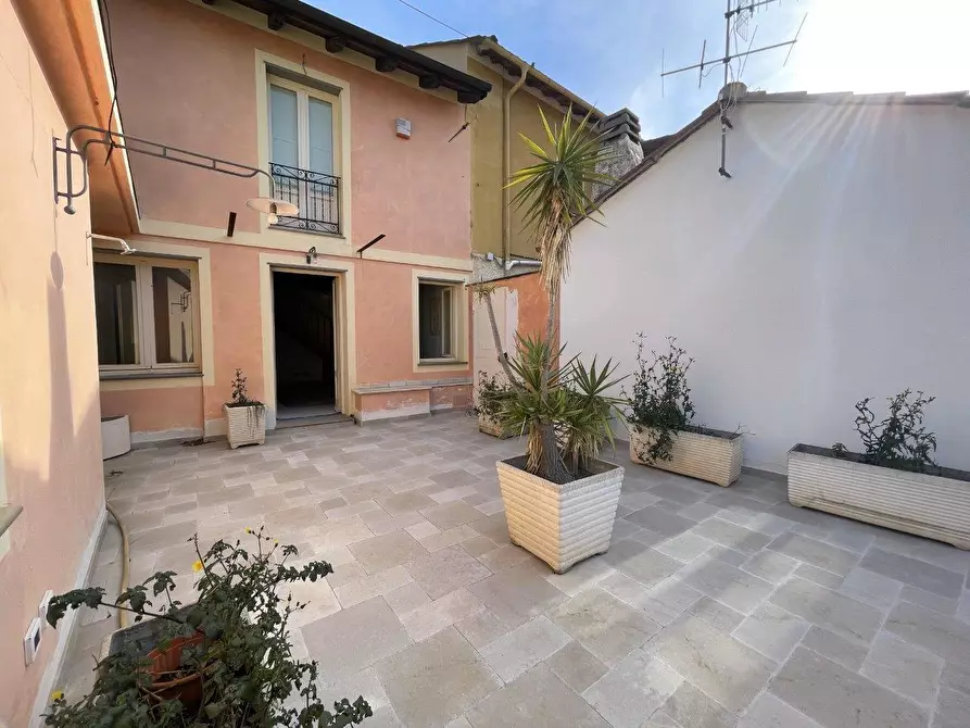 Immagine 7 di Villetta a schiera in vendita  a Alassio