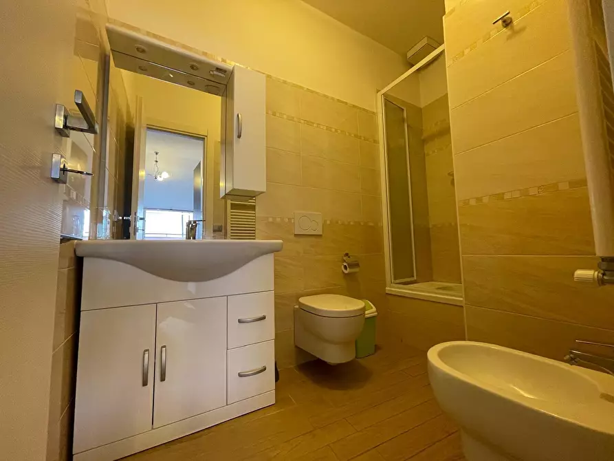 Immagine 22 di Bilocale in vendita  in Centro a Alassio