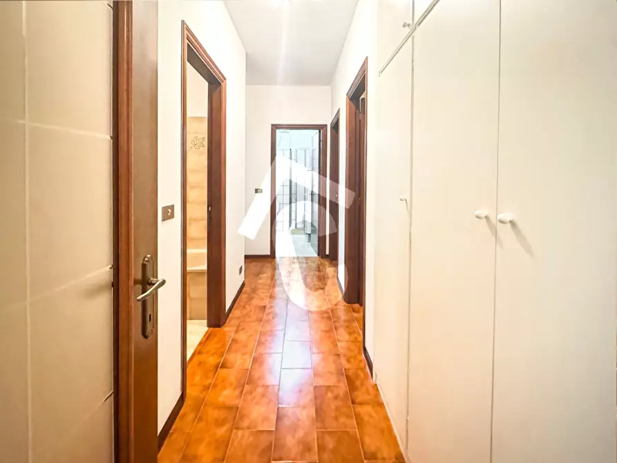 Immagine 5 di Appartamento in affitto  a Jesi