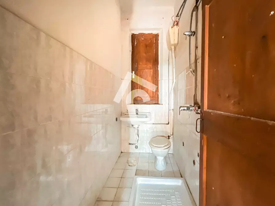 Immagine 19 di Rustico / casale in vendita  a Senigallia