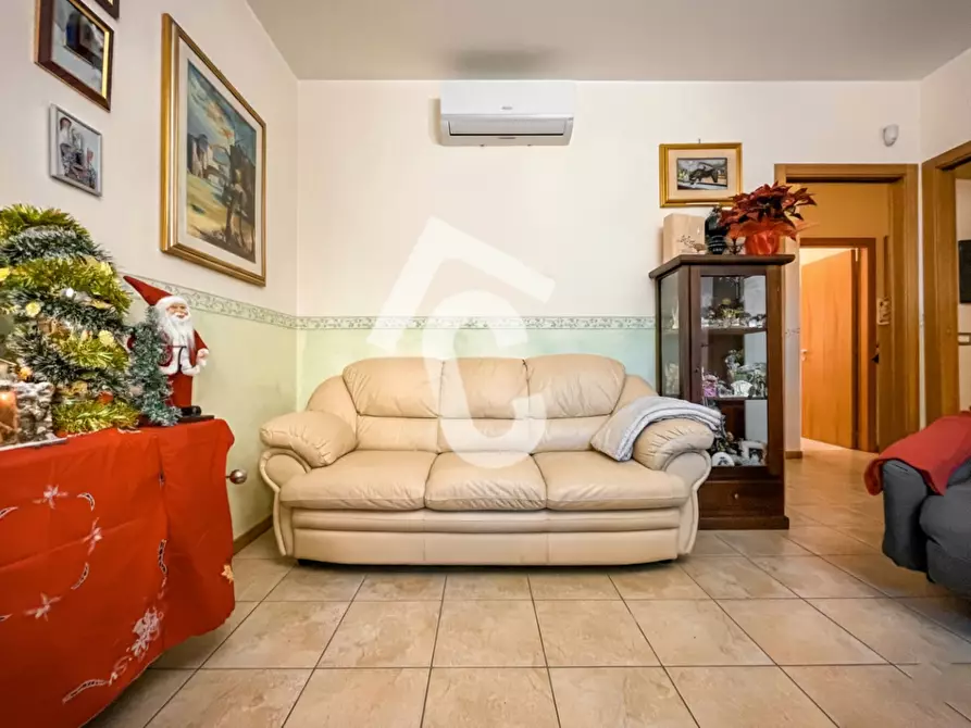 Immagine 8 di Appartamento in vendita  a Castelplanio