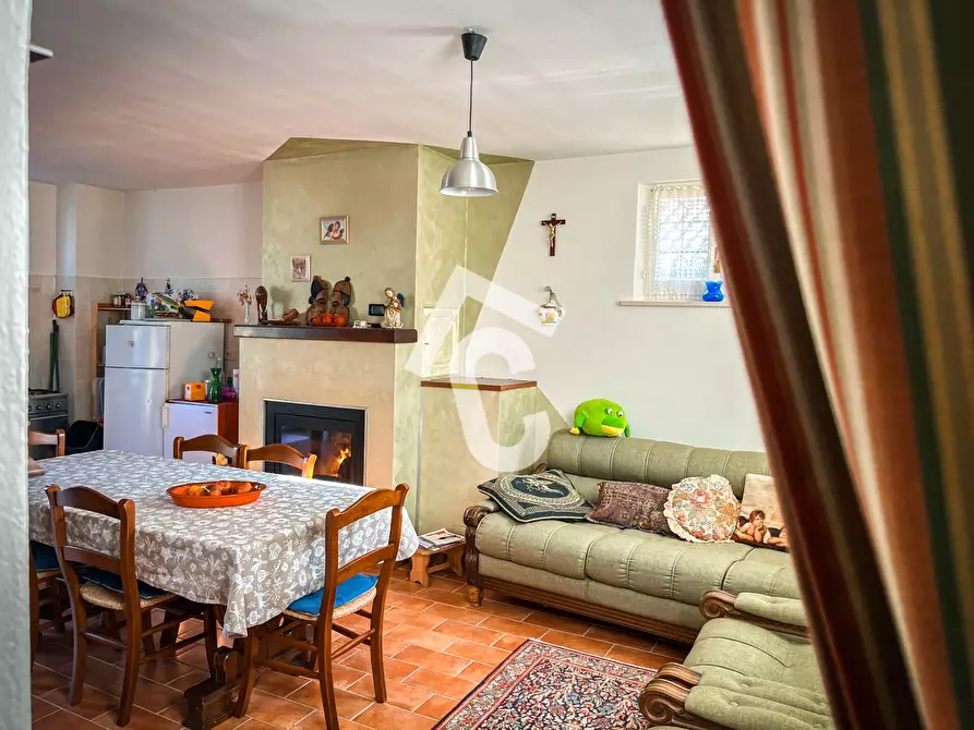 Immagine 16 di Rustico / casale in vendita  a Senigallia