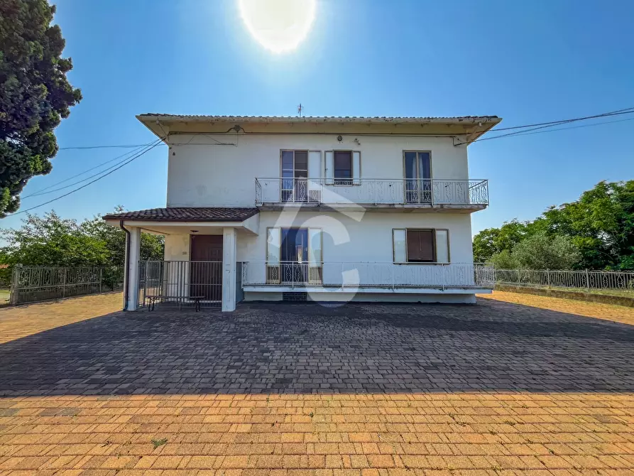 Immagine 2 di Casa indipendente in vendita  a Monsano