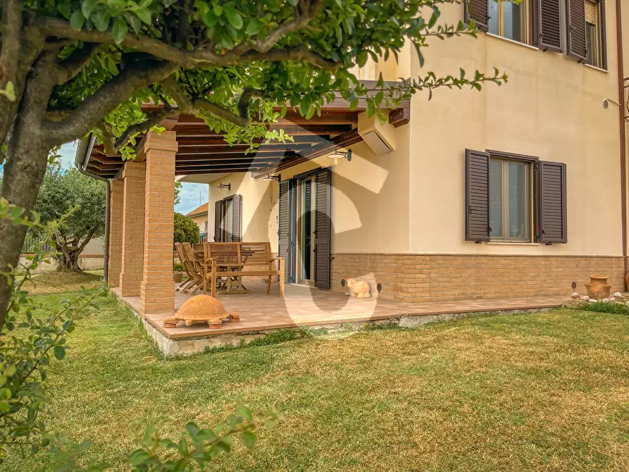 Immagine 5 di Casa indipendente in vendita  a Jesi