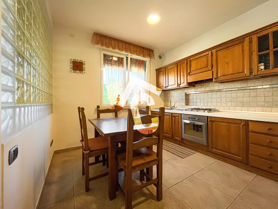 Immagine 6 di Casa indipendente in vendita  a Castelplanio