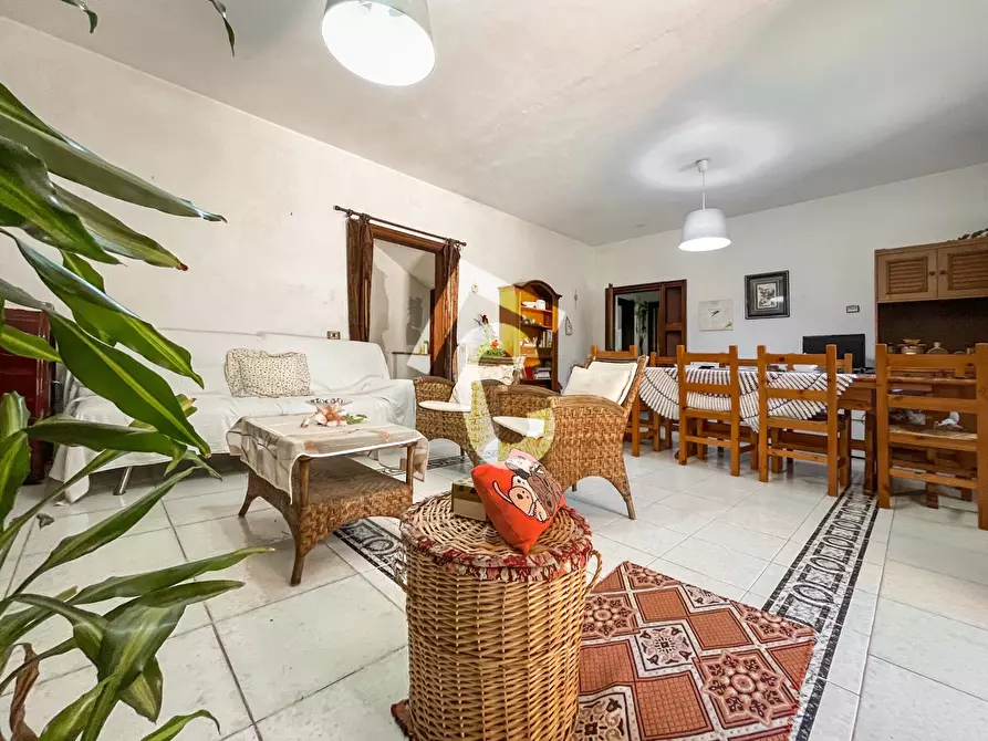 Immagine 1 di Casa indipendente in vendita  a Jesi