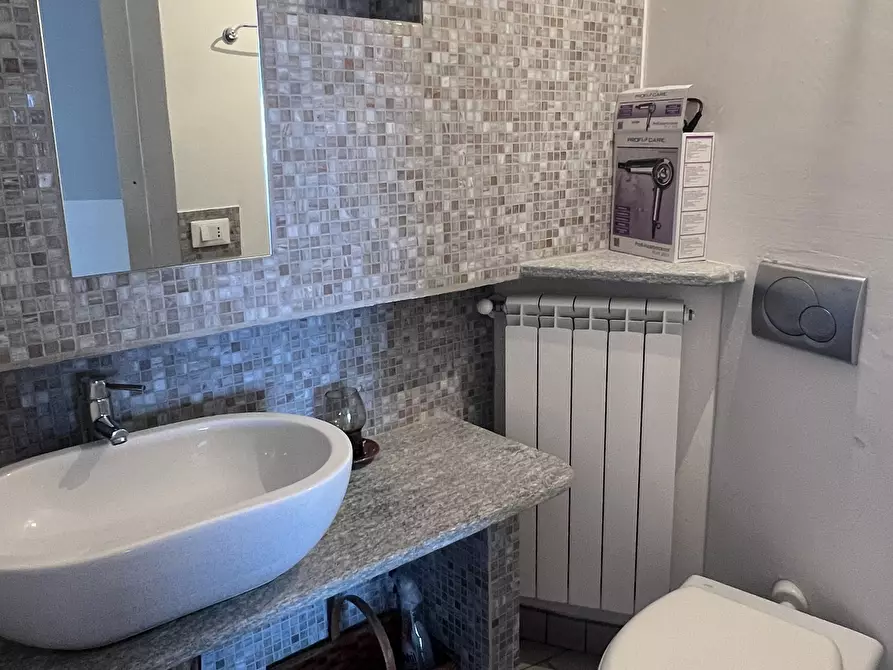 Immagine 9 di Trilocale in affitto  in Via Caviglia 69 a Finale Ligure