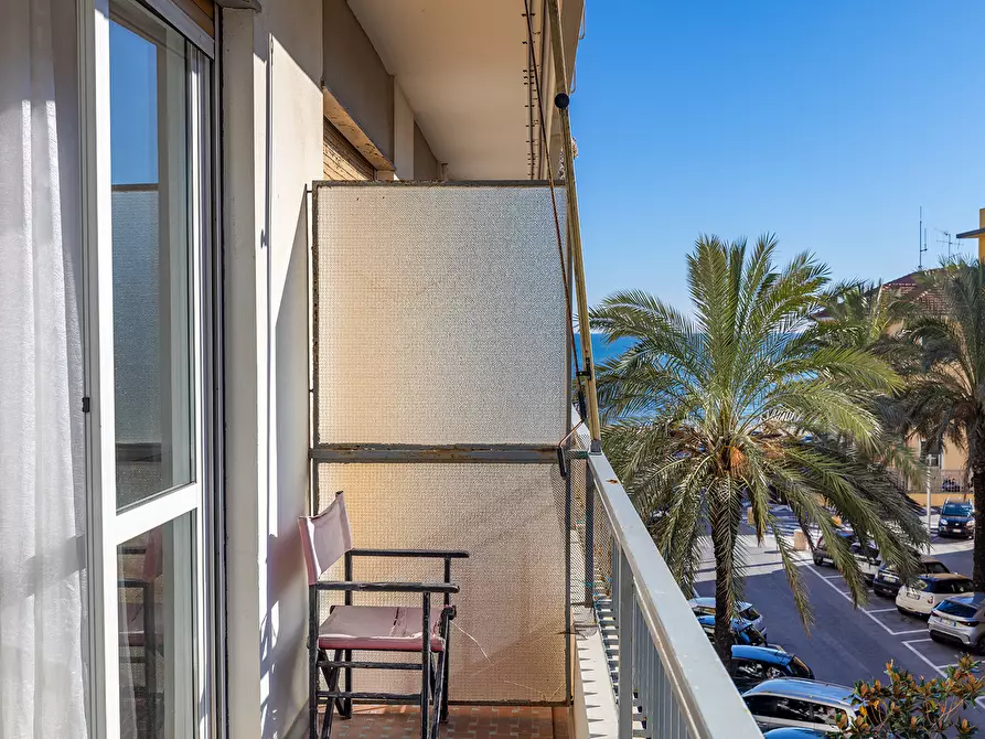 Immagine 29 di Bilocale in affitto  in Via Nicolò Saccone a Finale Ligure