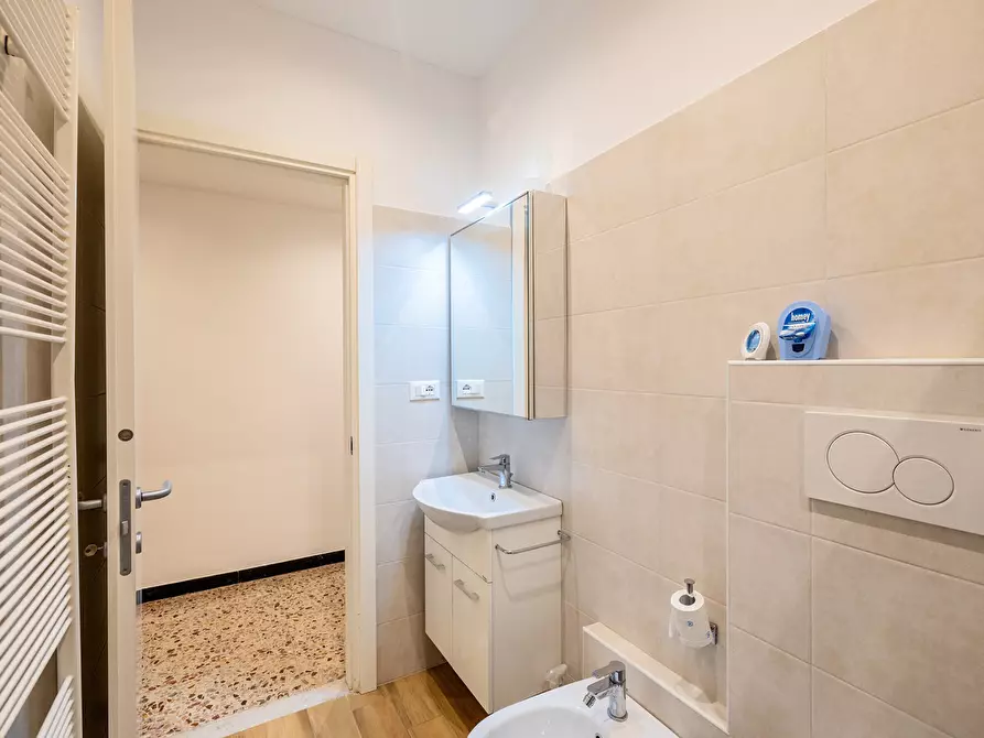 Immagine 24 di Pentalocale in affitto  in Via delle Azalee 3 a Finale Ligure