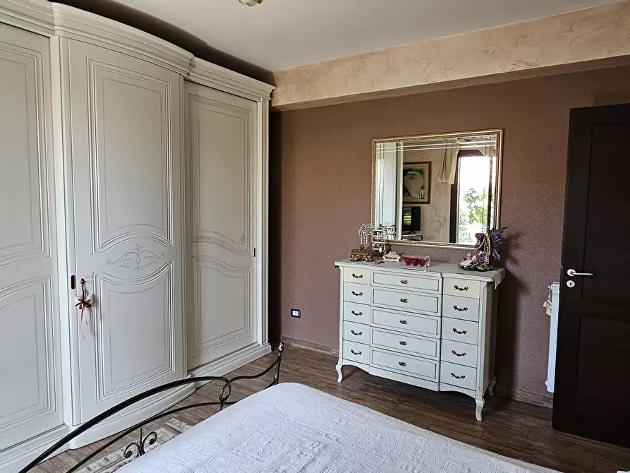 Immagine 11 di Villa in vendita  a Pedara