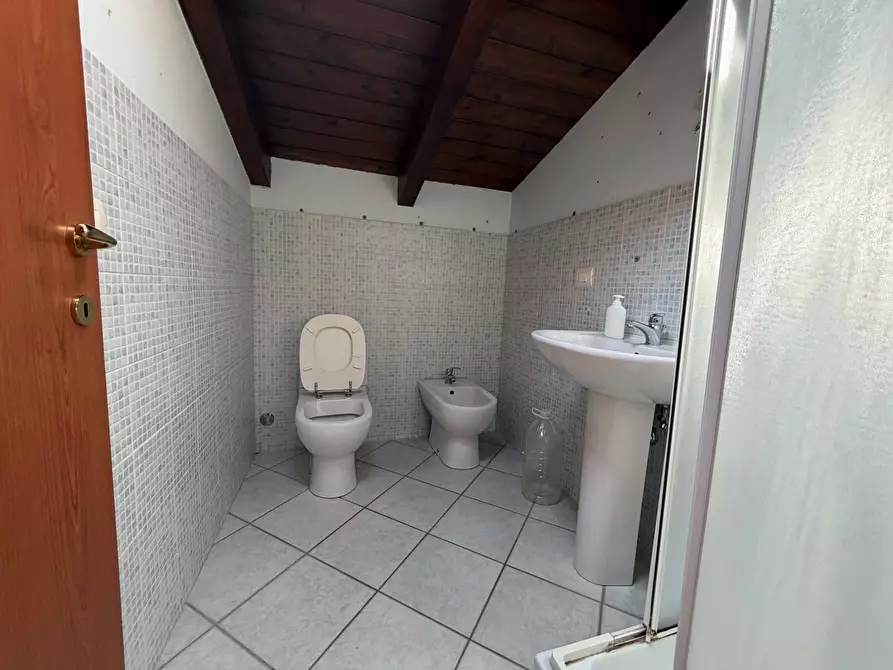 Immagine 9 di Mansarda in vendita  a Tremestieri Etneo