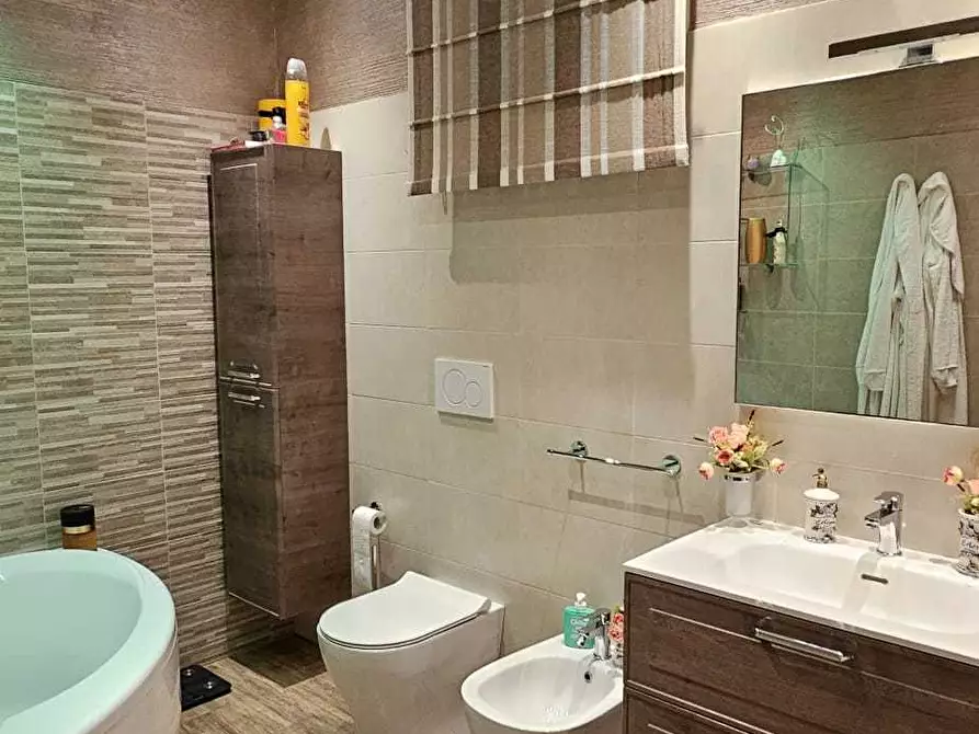 Immagine 27 di Villa in vendita  a Pedara