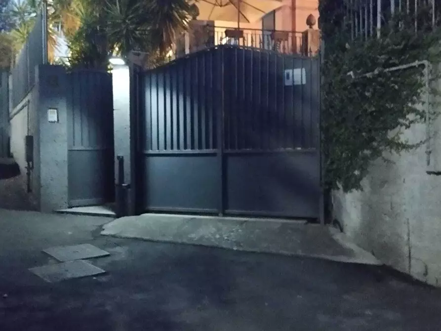 Immagine 53 di Villa in vendita  a Sant'agata Li Battiati