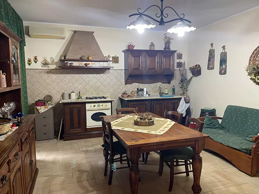 Immagine 9 di Appartamento in vendita  a Giarre