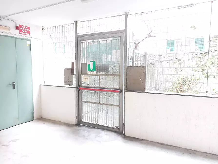 Immagine 52 di Trilocale in vendita  in Passo della Zebra a Genova