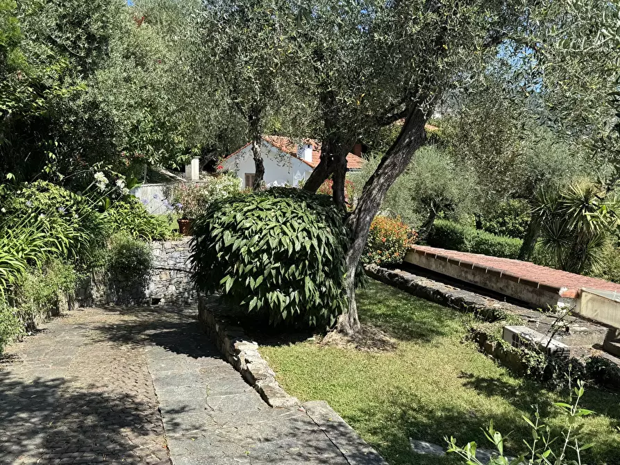 Immagine 5 di Casa indipendente in vendita  in Via San Massimo 106 a Rapallo