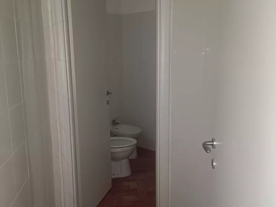 Immagine 23 di Capannone industriale in affitto  in Via Terpi 45 R a Genova