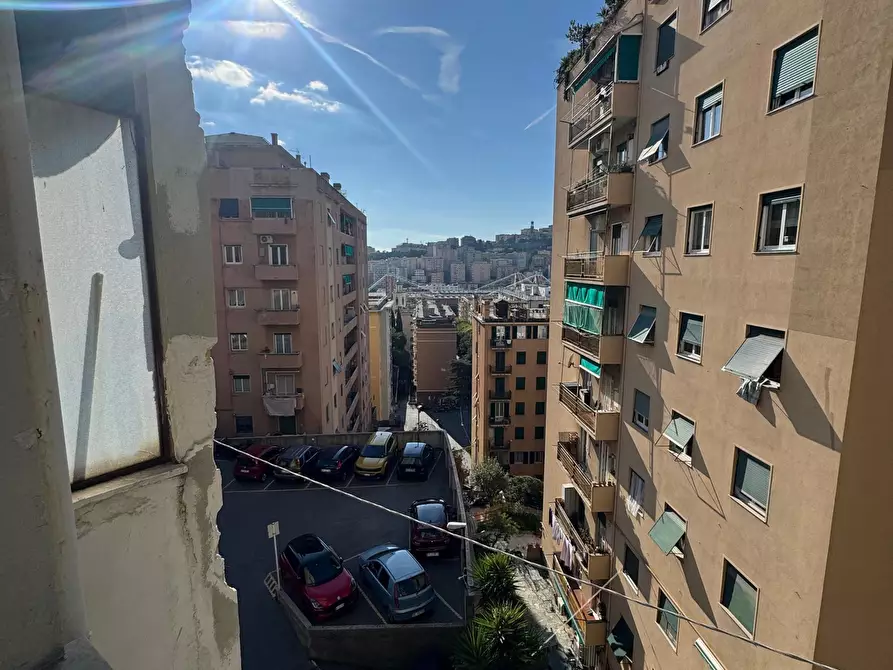 Immagine 16 di Bilocale in vendita  a Genova