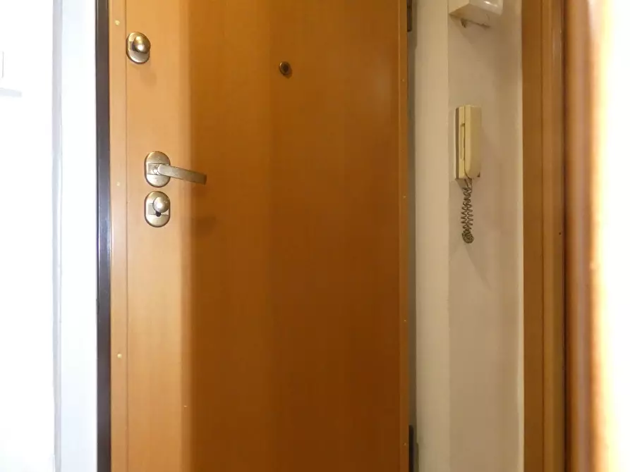 Immagine 12 di Trilocale in affitto  in Vico Chiuso del Grillo 10 a Genova