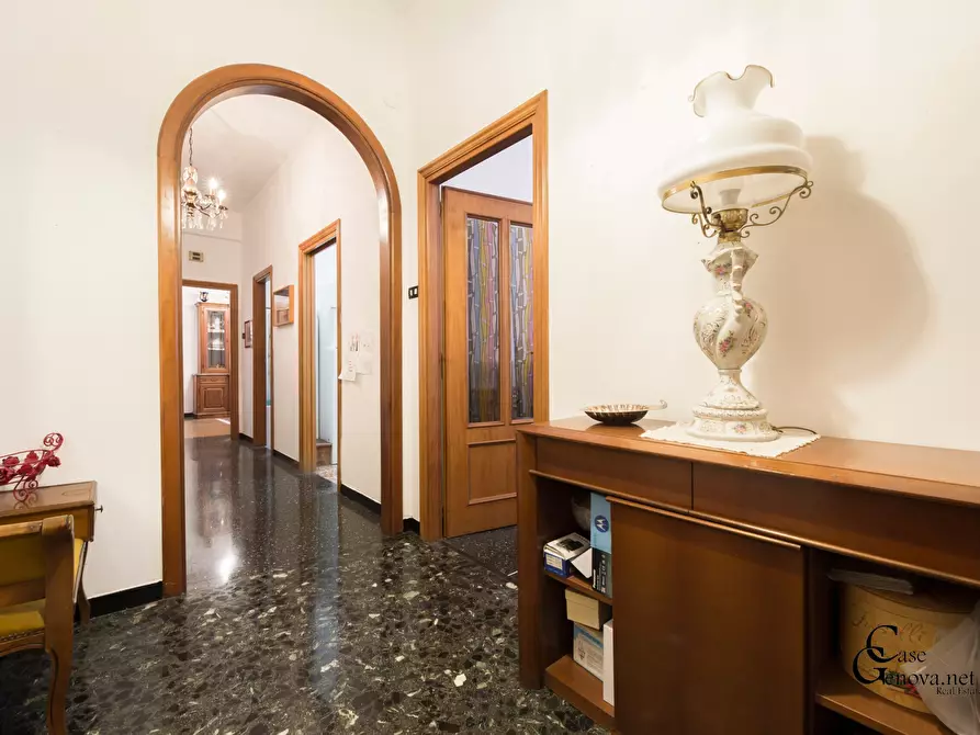 Immagine 2 di Appartamento in vendita  in Via Fereggiano 173 a Genova