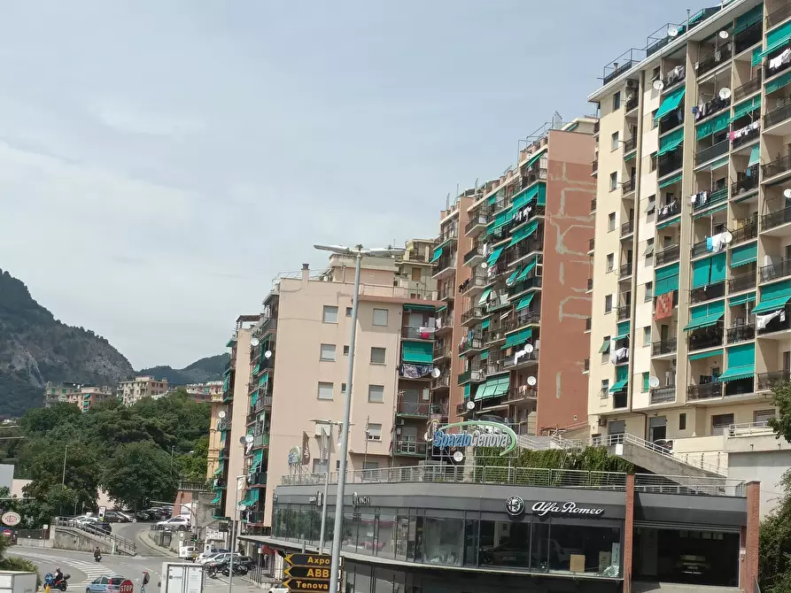 Immagine 2 di Appartamento in vendita  in Via dell'Acciaio 125 a Genova