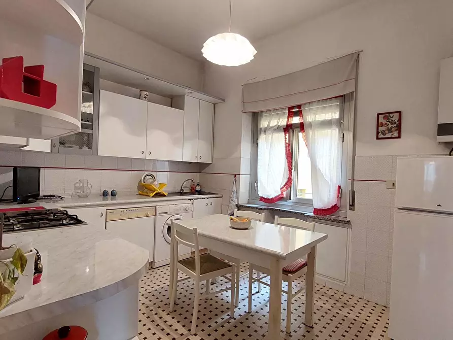 Immagine 10 di Quadrilocale in vendita  in Via Sturla 54 a Genova