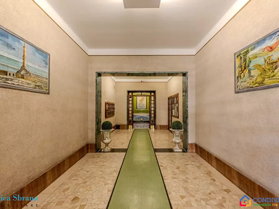 Immagine 19 di Appartamento in vendita  in Piazza Brignole 1 a Genova