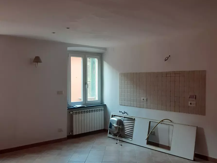 Immagine 20 di Bilocale in vendita  in Via Beata Chiara 9 a Genova