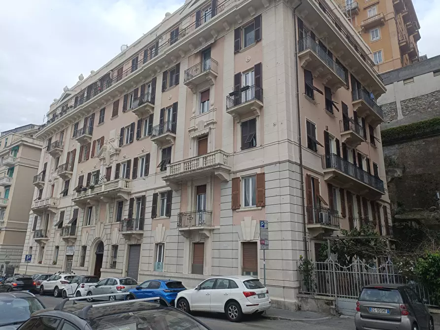 Immagine 75 di Appartamento in vendita  in Via Nizza 8 a Genova