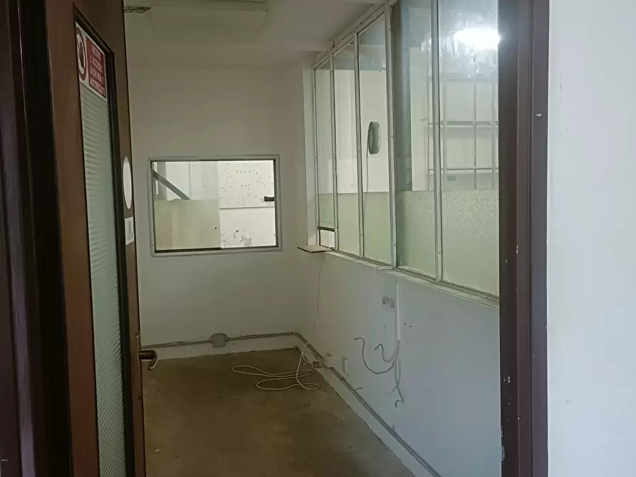 Immagine 8 di Attività artigianale in vendita  in Via Terpi 43R a Genova