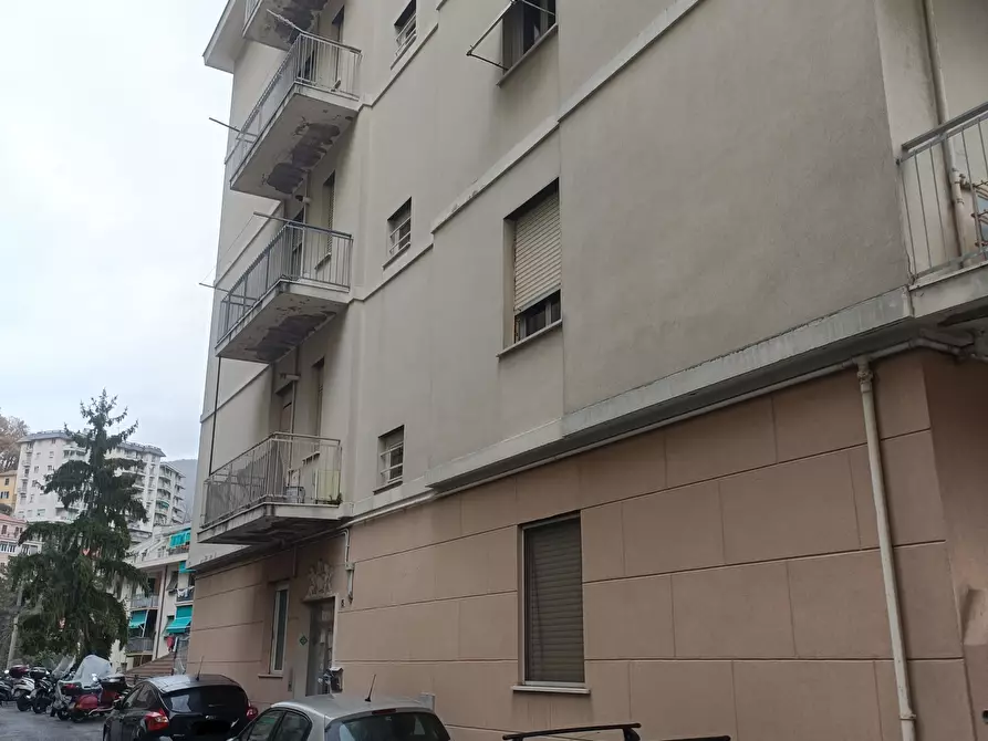 Immagine 33 di Bilocale in vendita  in Via Mantova 15 a Genova