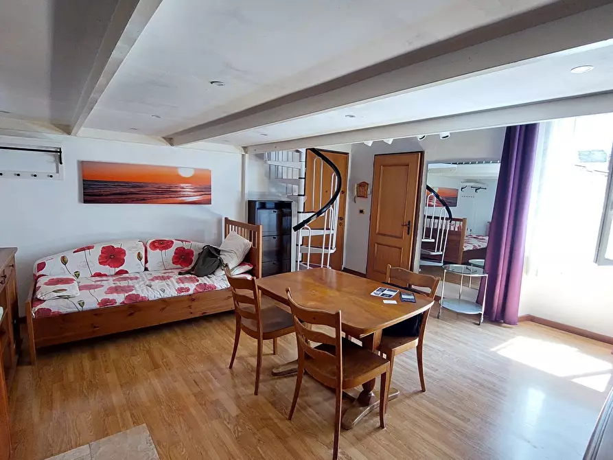 Immagine 4 di Bilocale in vendita  in Vico Squarciafico a Genova