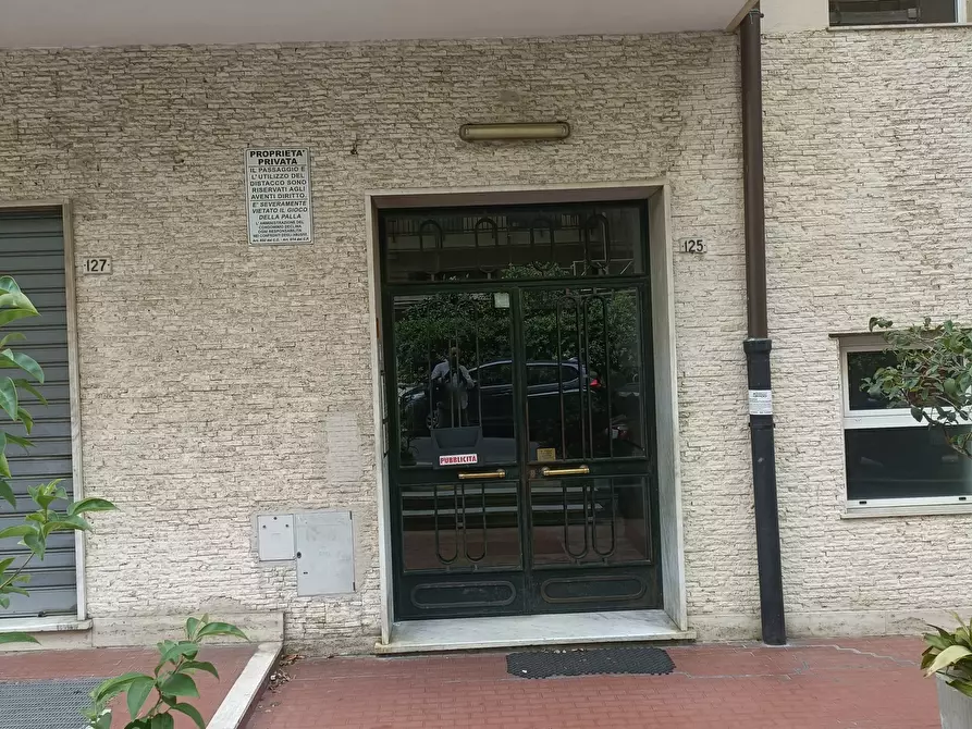 Immagine 3 di Appartamento in vendita  in Via dell'Acciaio 125 a Genova