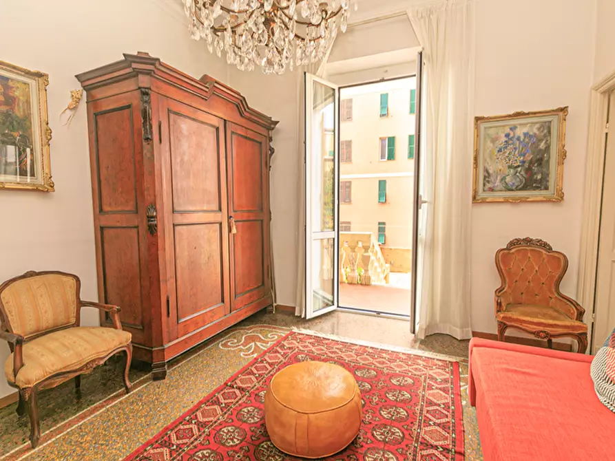 Immagine 21 di Pentalocale in vendita  in Via Benvenuto Cellini 16 a Genova
