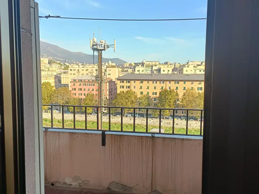 Immagine 38 di Appartamento in affitto  in Via Canevari 24 a Genova